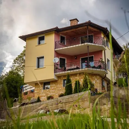 Holiday Kalina * Momchilovtsi (Smolyan)